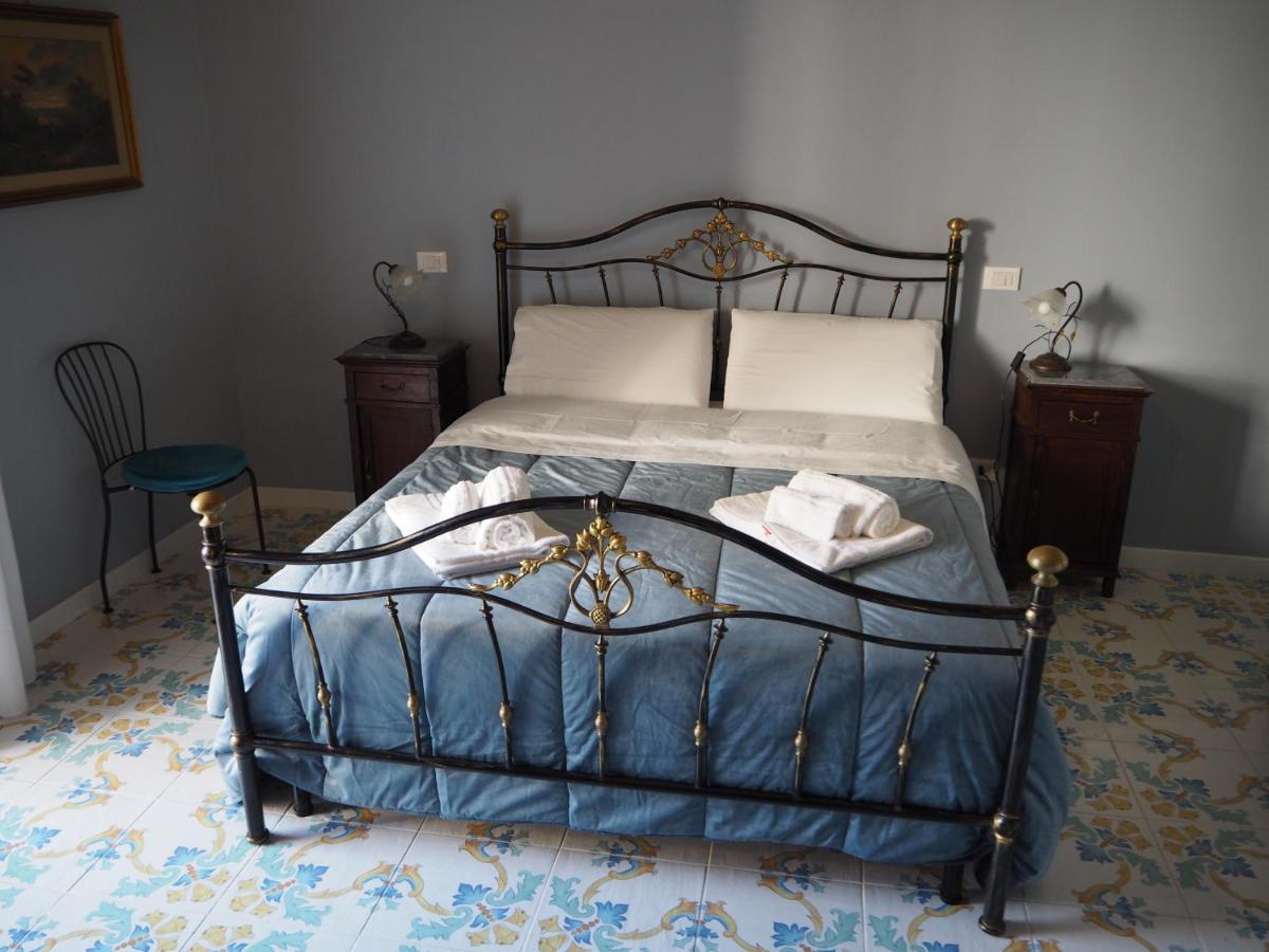 Hotel Dimora Lecerf Palermo Esterno foto
